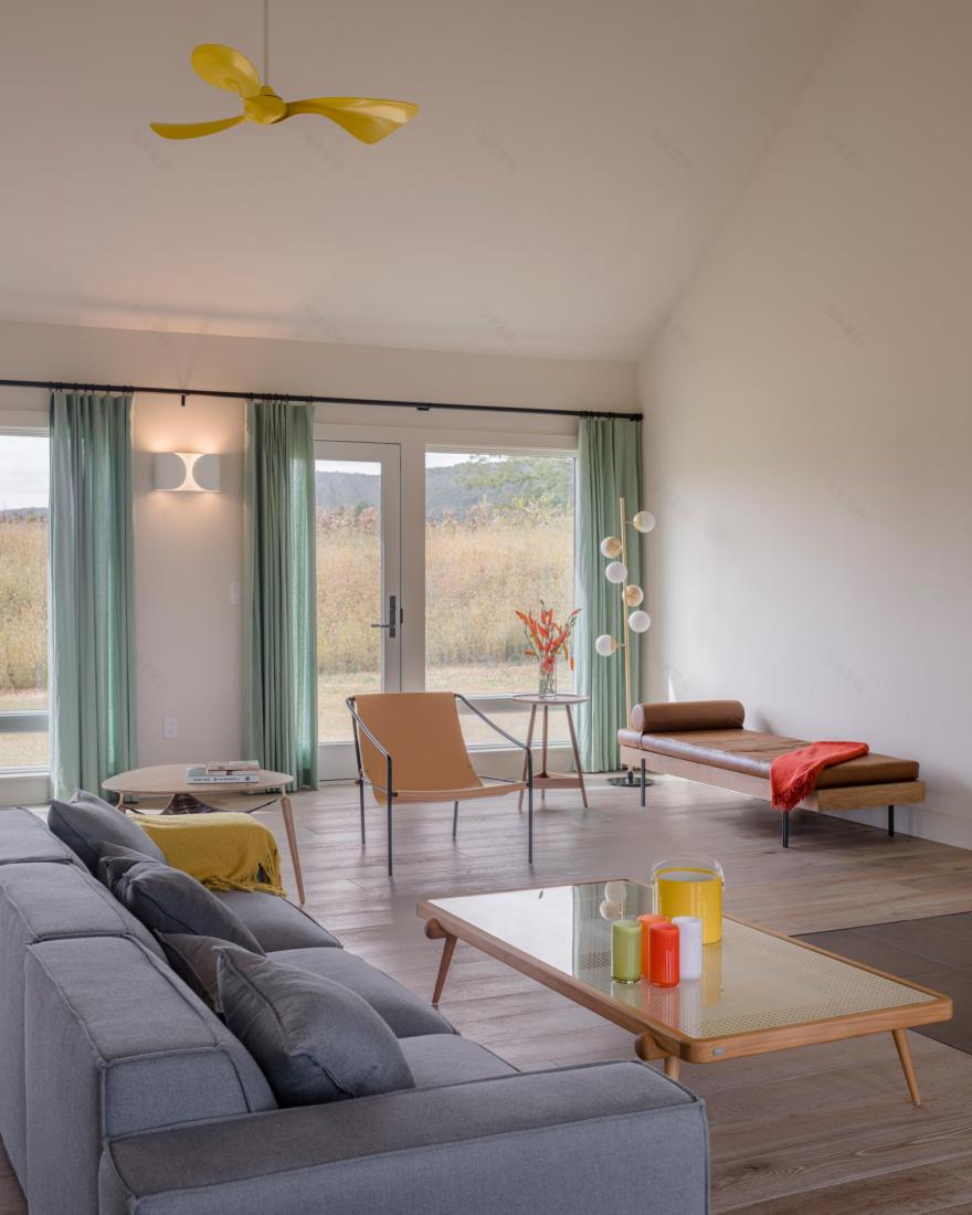 Granja Oblonga en Mill Brook Valley-8