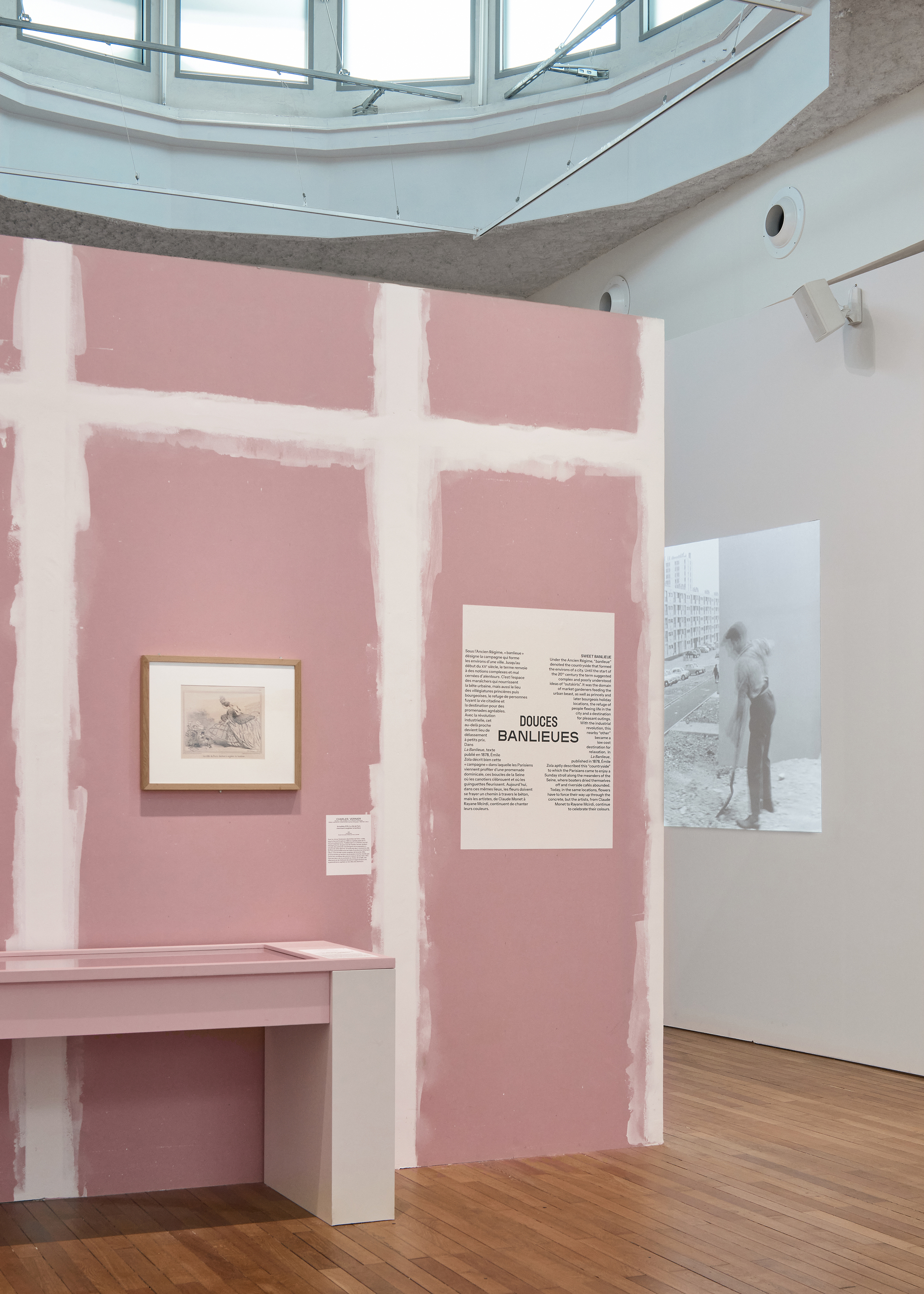 Banlieues Chéries Exhibition / Roll-24