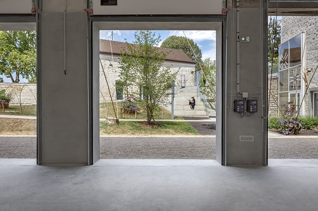 将旧磨坊改造成艺术制造场所丨法国丨THINK TANK建筑景观城市规划事务所-29