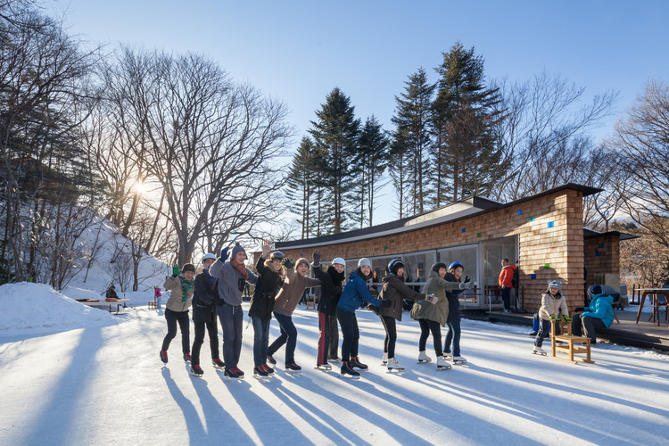 Picchio Visitors Center - Ice Rink | 自然与建筑的完美融合-10