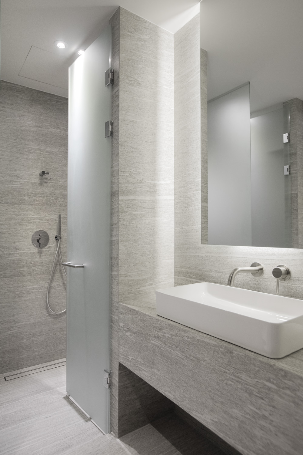 高级白色调 | 60 平米公寓的极简设计魅力-8