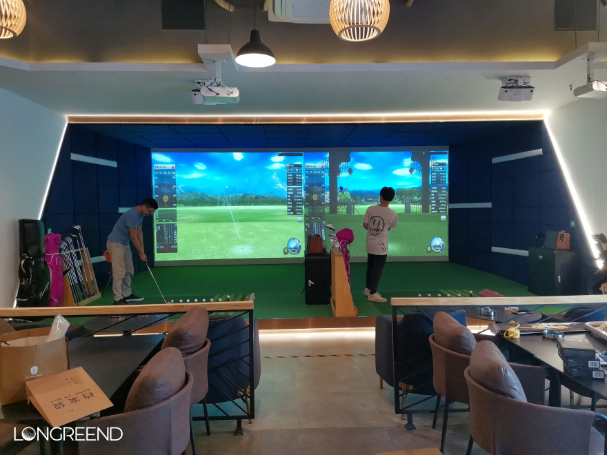 Tea room dining bar + indoor golf = perfect combination-8