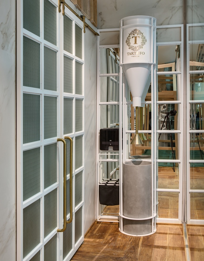 利沃夫民主餐厅“塔尔图佛”-35