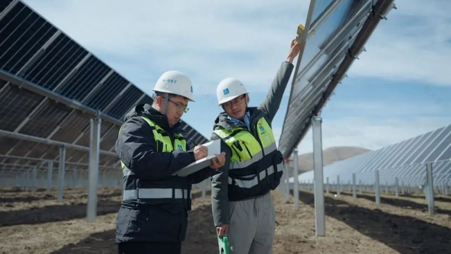 雪域光储,一路向阳!中建八局高海拔构网型储能实证项目全容量并网发电-37