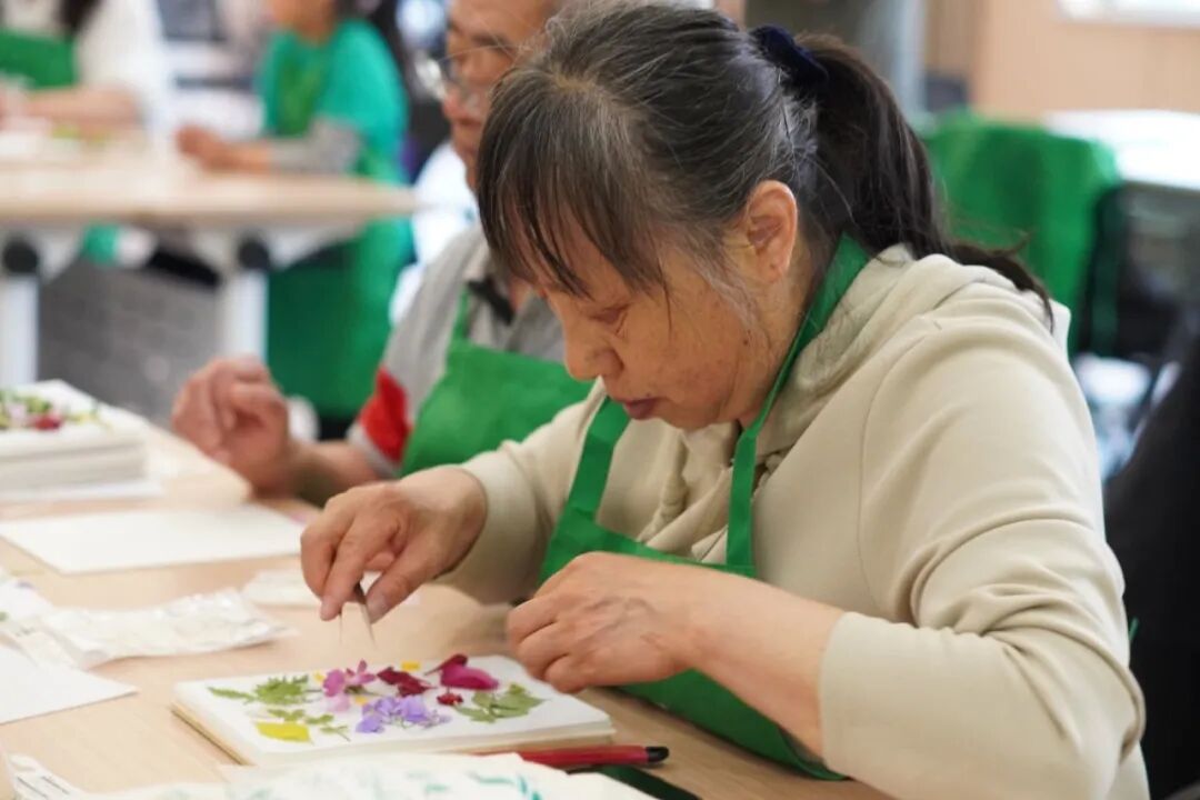 从课堂到街区更新实践！园林学院师生携手居民共建街巷“博物馆”-46