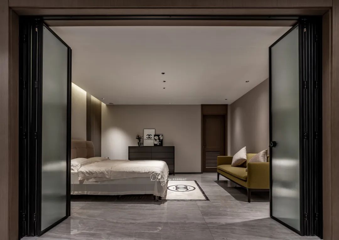 现代时尚的 280㎡小院私宅丨罗太翔,于倩-77