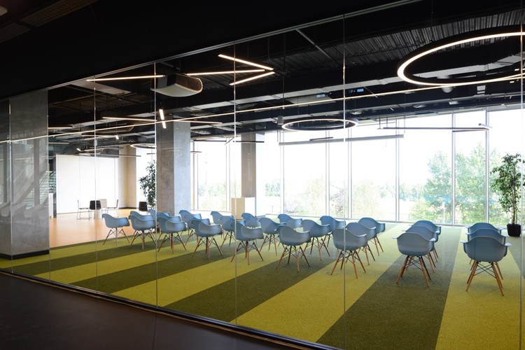 阿迪达斯体育之家-44