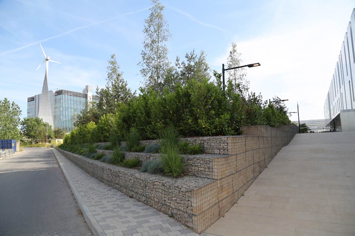 天空英国总部 | 绿色生态的办公环境-24