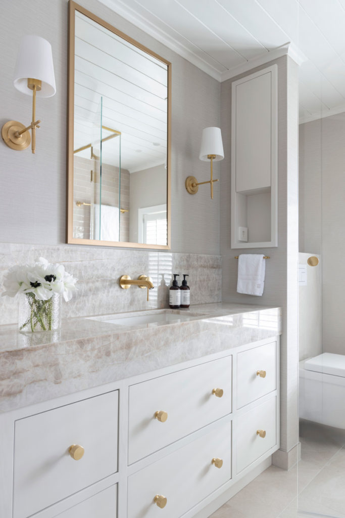 传统度假屋  住宿加早餐工作室

注：B & B常见为Bed and Breakfast的缩写，意为住宿加早餐  -25