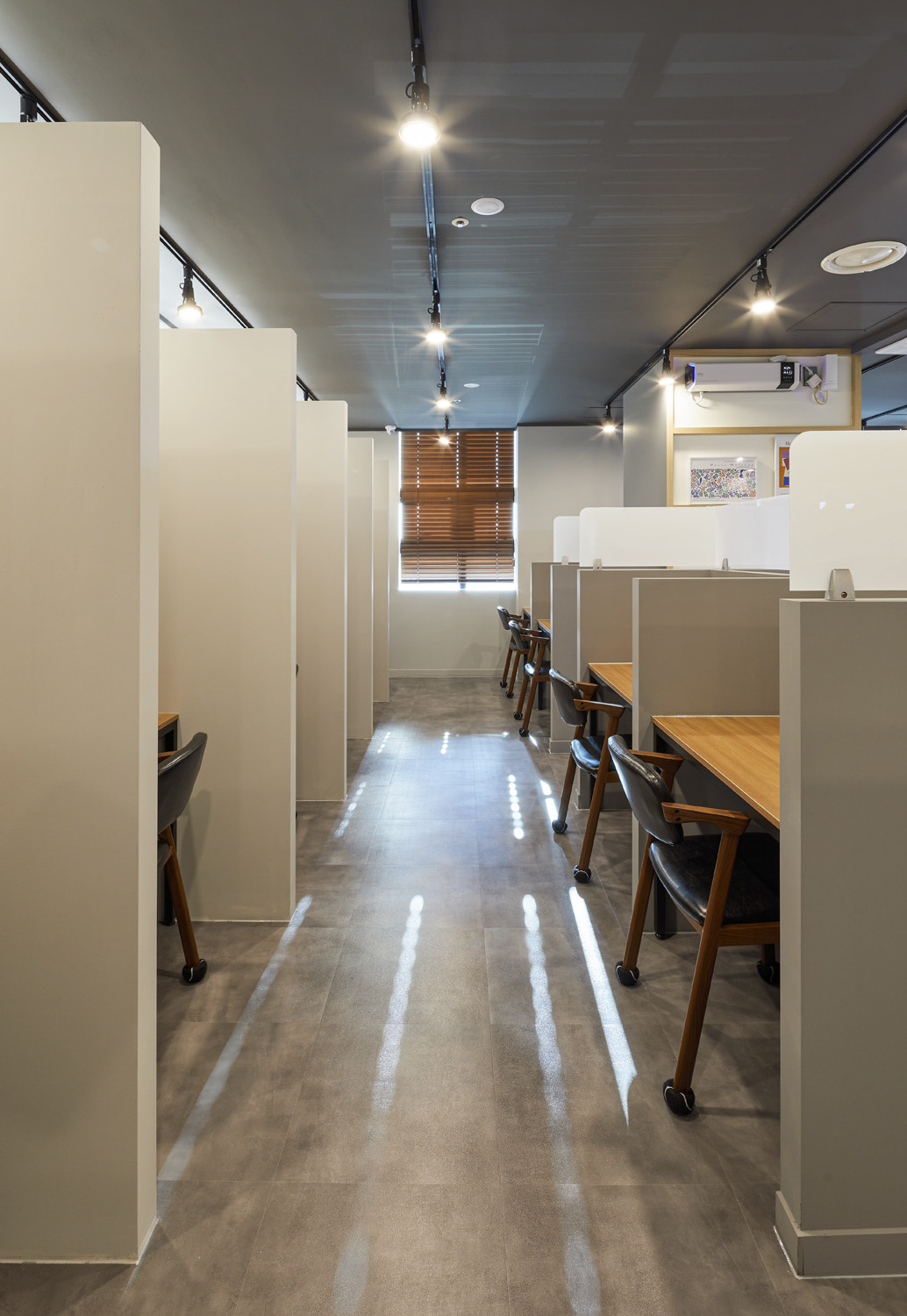 现代简约风 86 平工作室咖啡厅设计-14