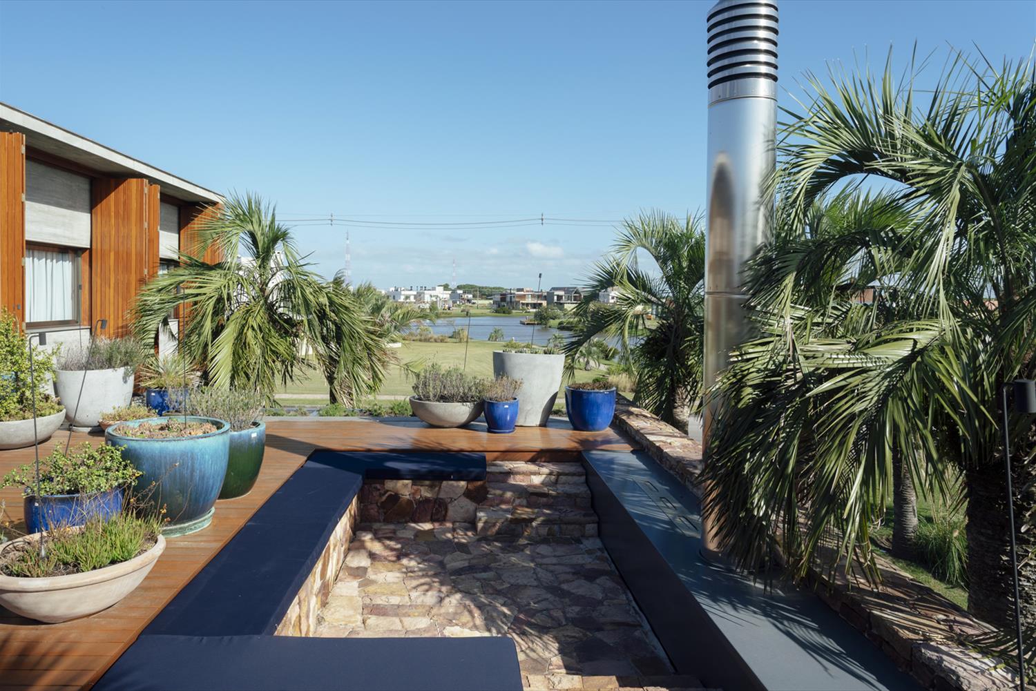 巴西 Pelotas 现代住宅 | 混凝土、木头和玻璃的完美融合-13