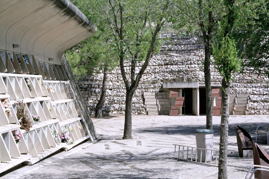 伊瓜拉达墓园-3