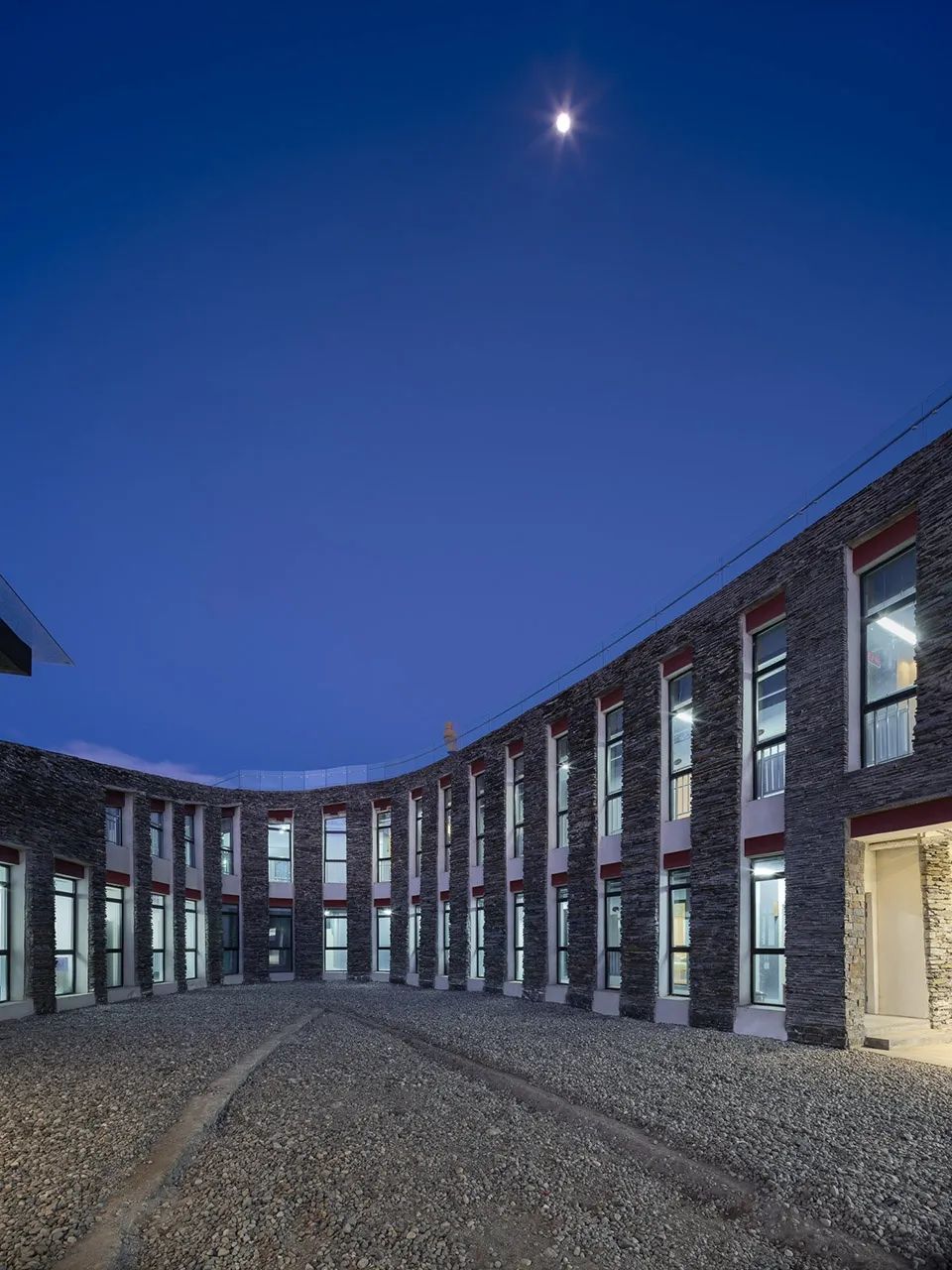 冈仁波齐下的卫生院丨北京八作建筑设计事务所有限公司-39