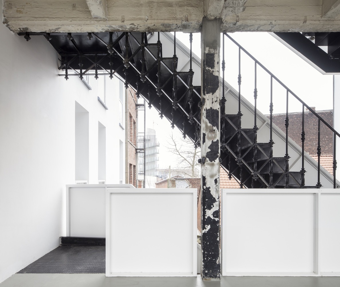 比利时安特卫普河畔双楼改造-16