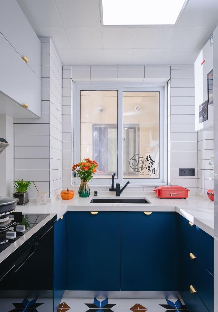 融合多种色彩的个性家居设计-24