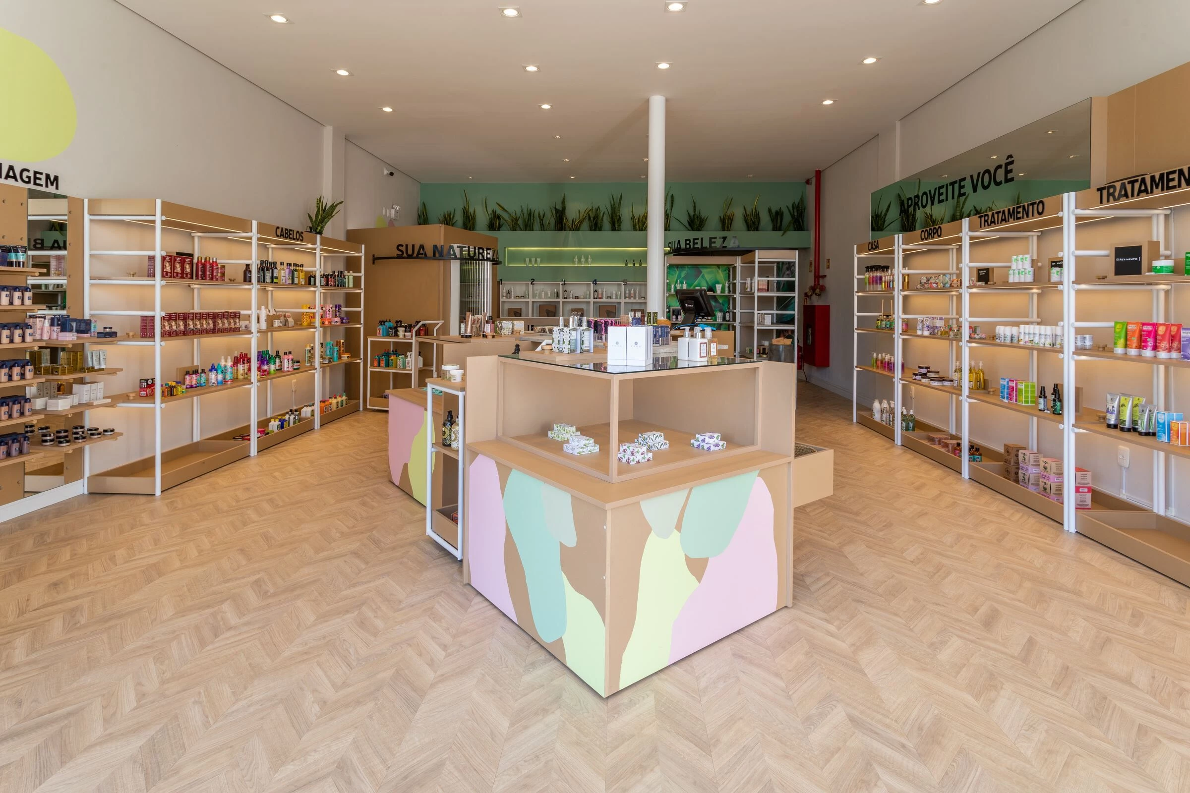 IÚ Cosmetics 商店丨巴西南里奥格兰德丨Studio FAV-13