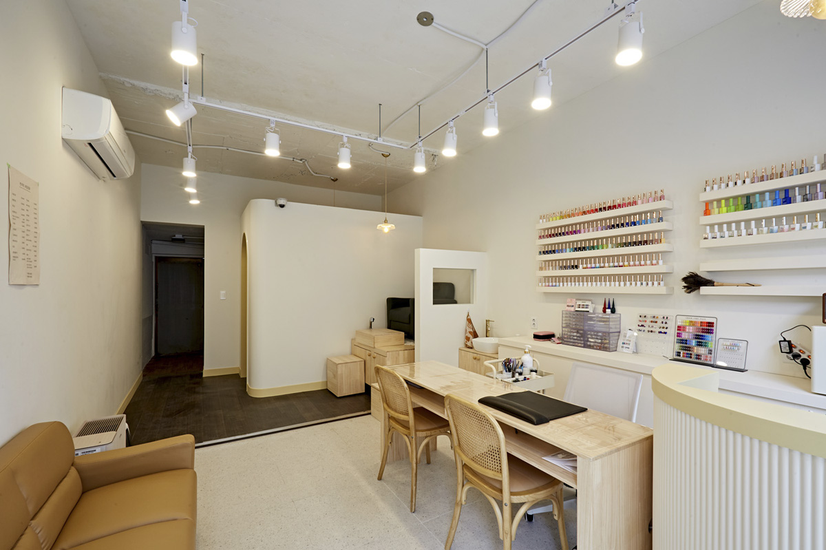 10 坪温馨北欧风小店，低成本打造简洁纯净空间-8