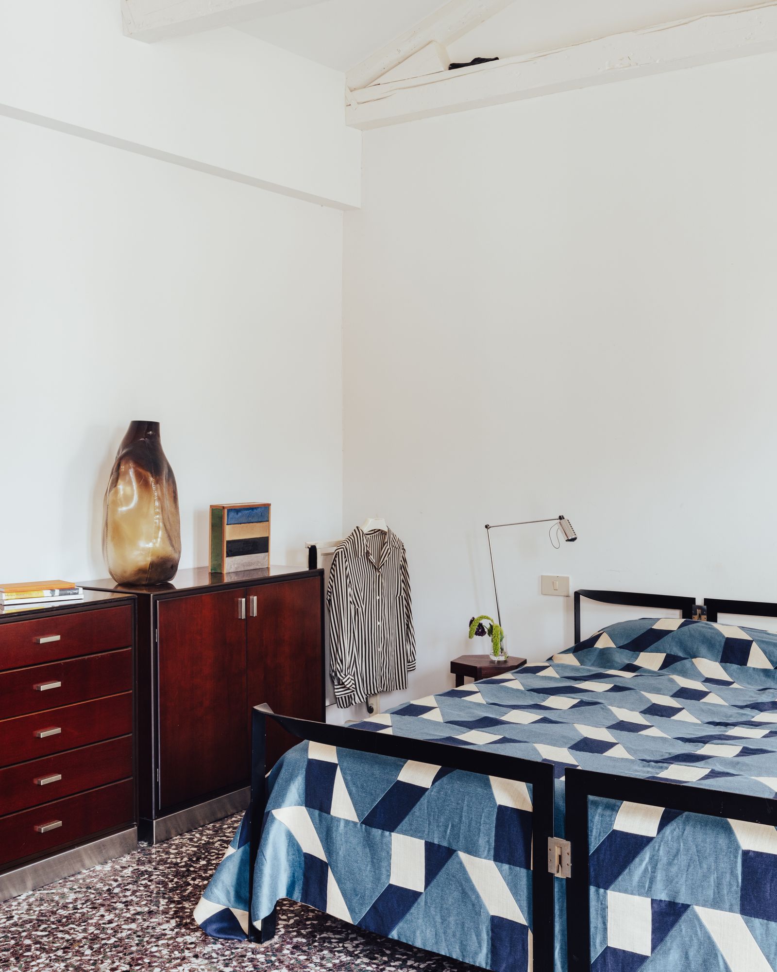 威尼斯昏暗小公寓改造为明亮通风住宅丨意大利-24