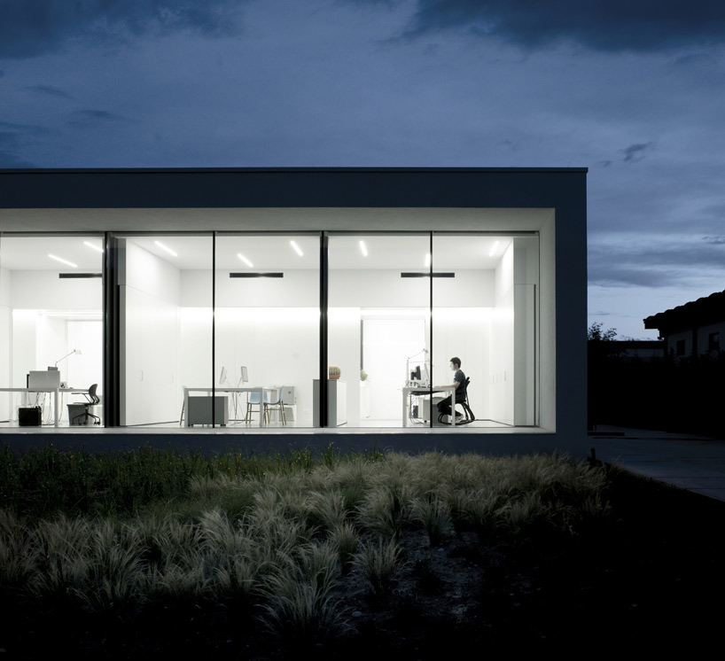 纯净利落的家具制造公司kristalia总部-8