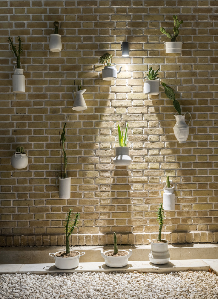 伊朗纳坦兹郊区简约别墅设计-51