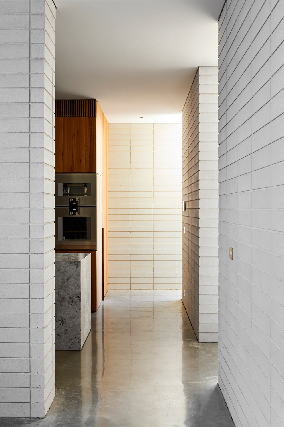 Edsall Street 住宅 | 砖石与光的现代对话-13