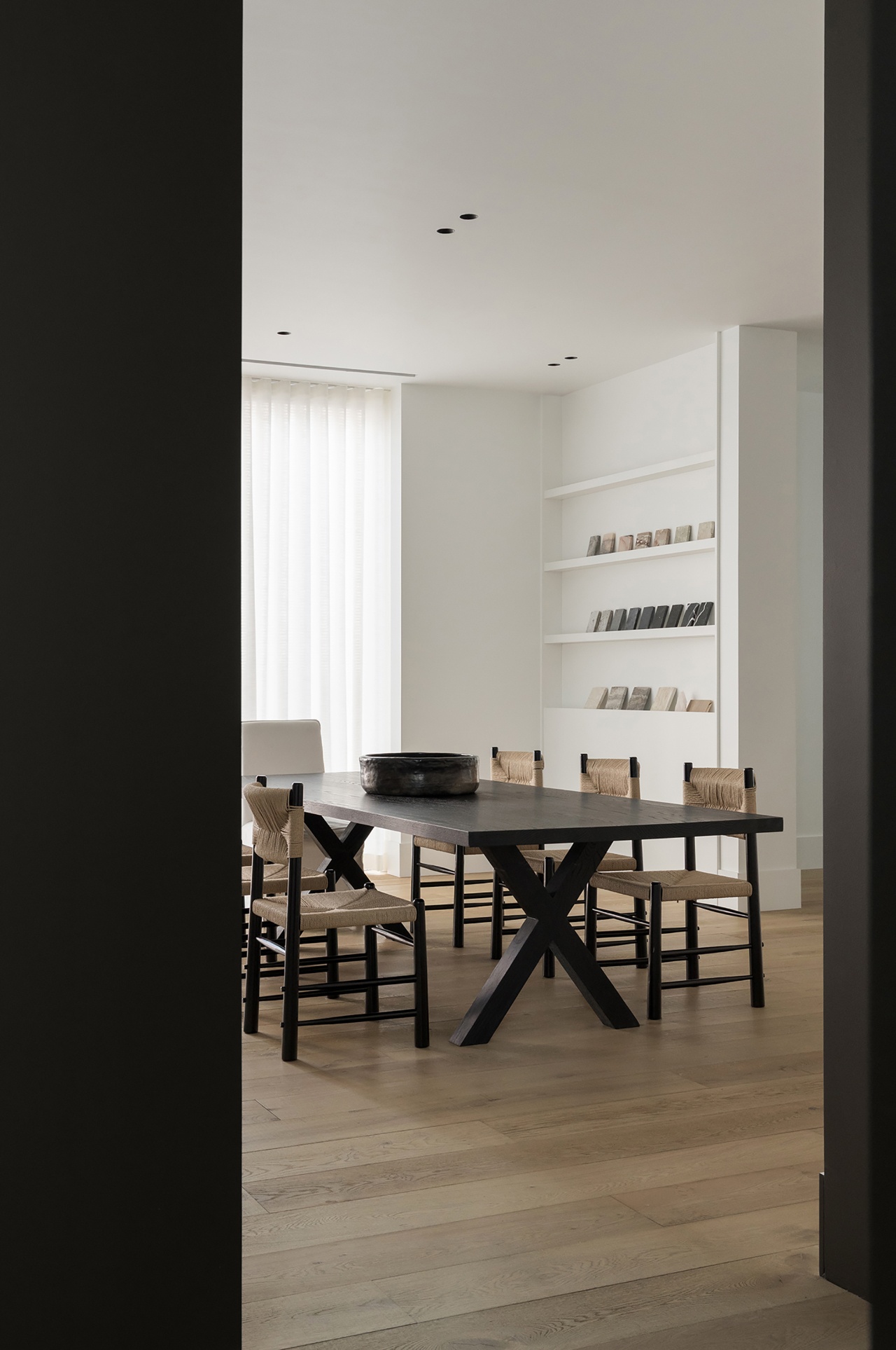 穿行其间的辽阔 别野筑造丨中国郑州丨MOOI TIMELESS建筑室内设计事务所-2