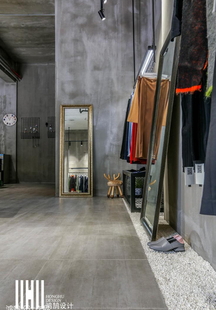 Y·MOON 服装店-23