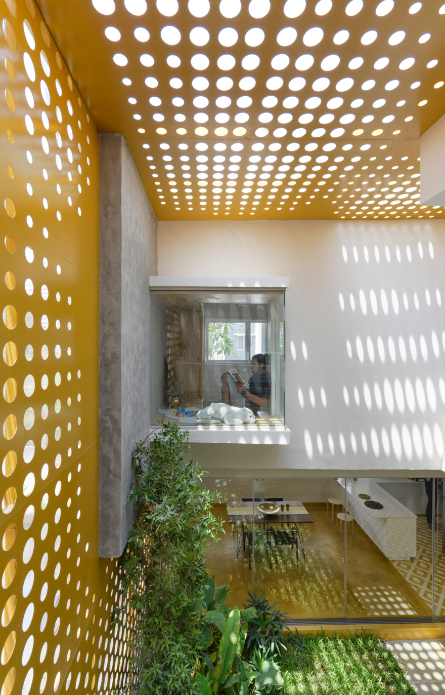 绿意环绕的生态别墅设计-9