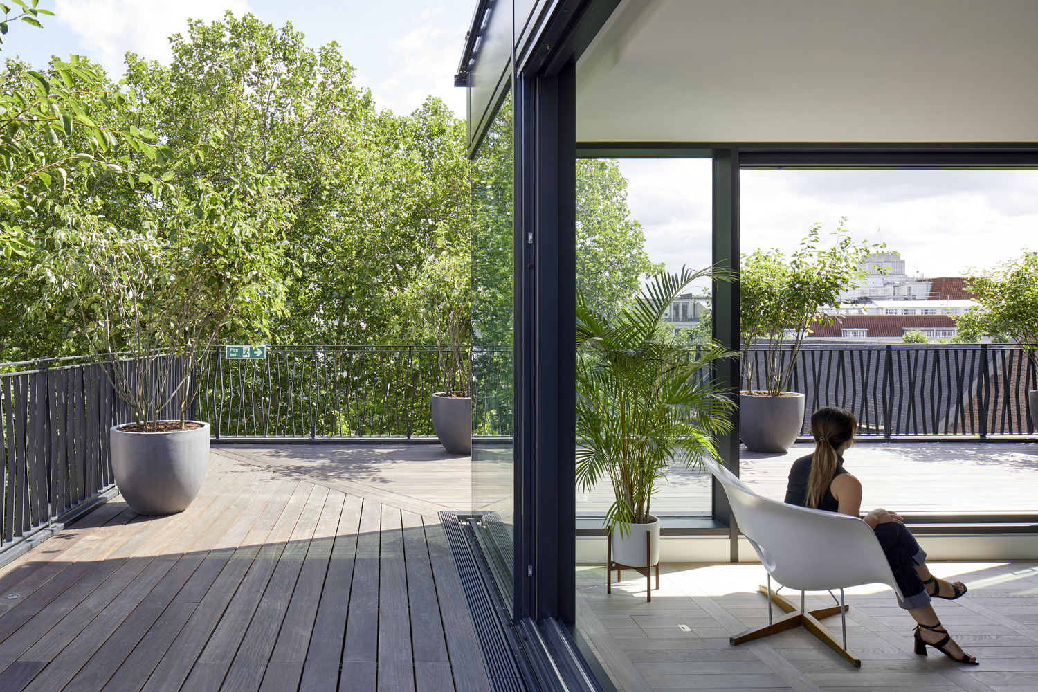 伦敦 Asta House · 旧厂房变身高品质生态公寓-24