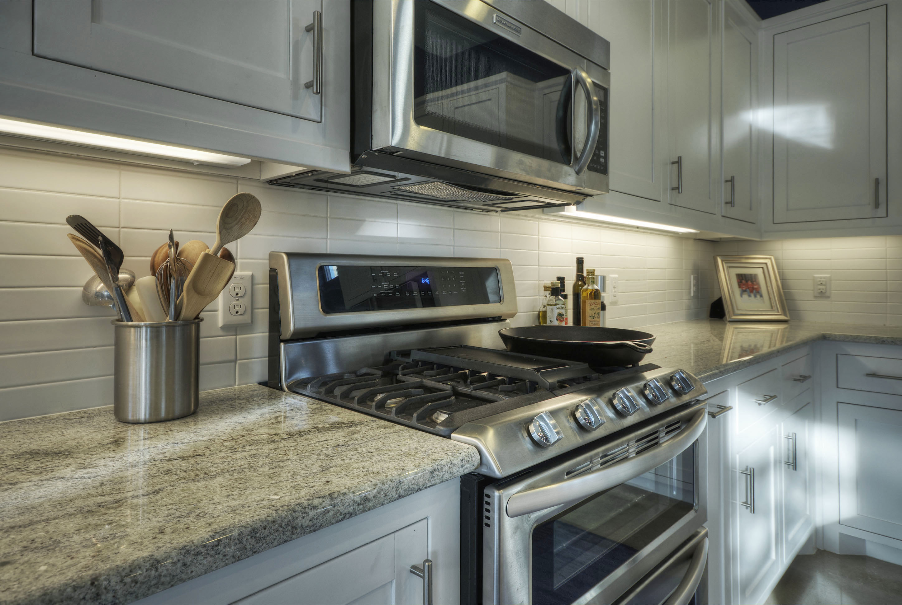 Bee Cave Modern Craftsman | Elliot Johnson, AIA-15