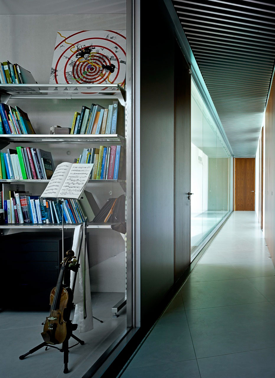 融合自然的西班牙现代住宅——G///bang El Caserón-19