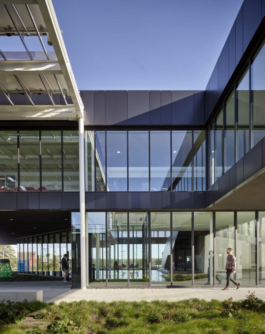 约翰逊县社区学院技术教育大楼丨美国堪萨斯丨BNIM-18