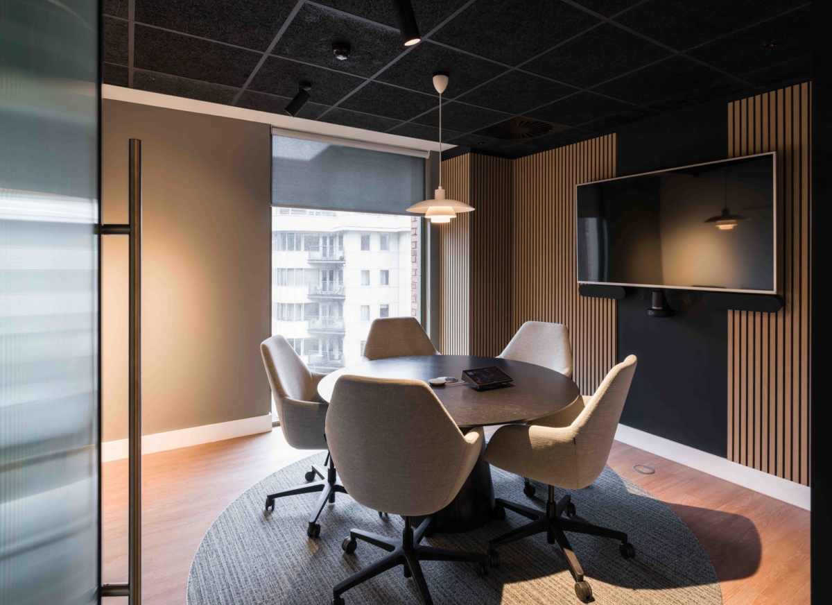 Havas Lynx Offices by Bluesky Design Interiors-28