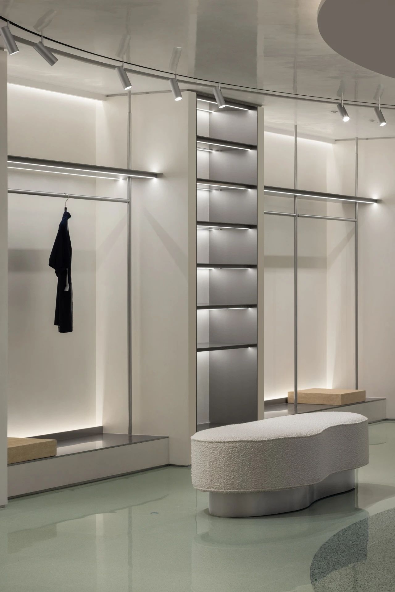 Mark Lona北京国贸旗舰店丨中国北京丨STUDIO 4,301-46