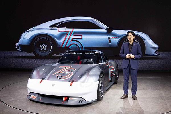 Porsche booth at Seoul Motor Show 2023-45