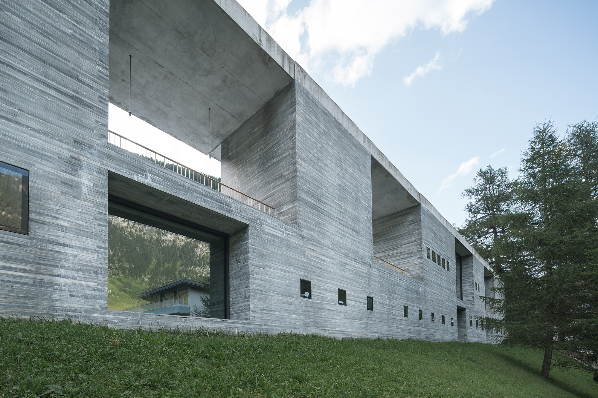 瓦尔斯温泉浴场丨彼得·卒姆托-21