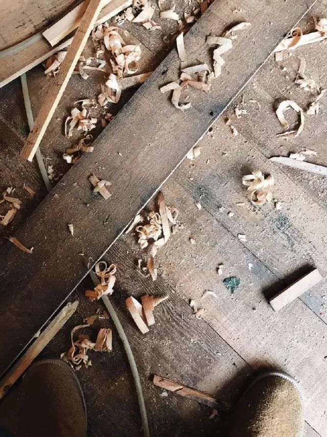 把一个破烂小院,爆改成中国风的入云屋,凉亭、枫树、竹篱笆......-195