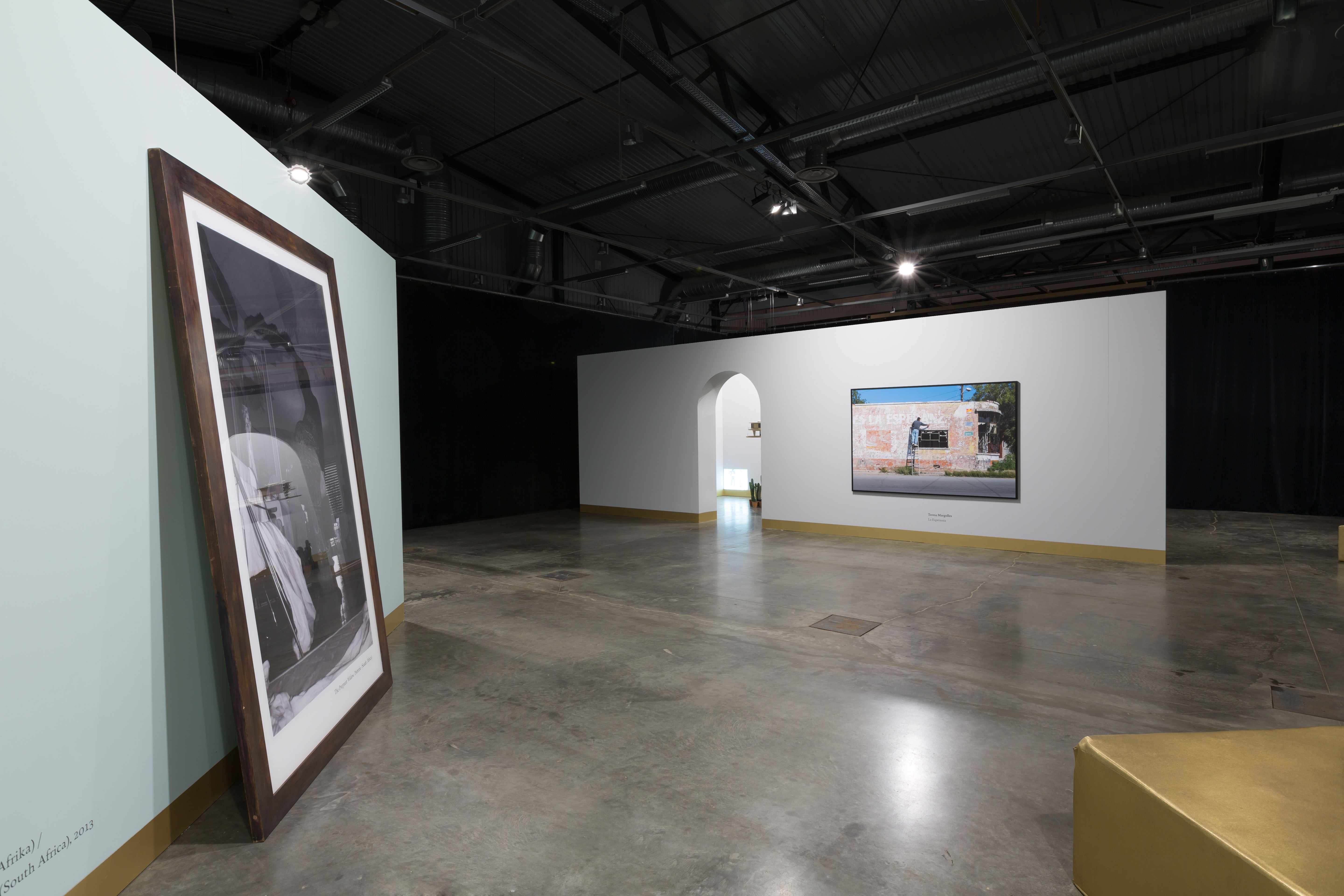 致敬女性 | 2017 年 ArtVilnius 艺术博览会“所有这些美丽女士”展览设计-34