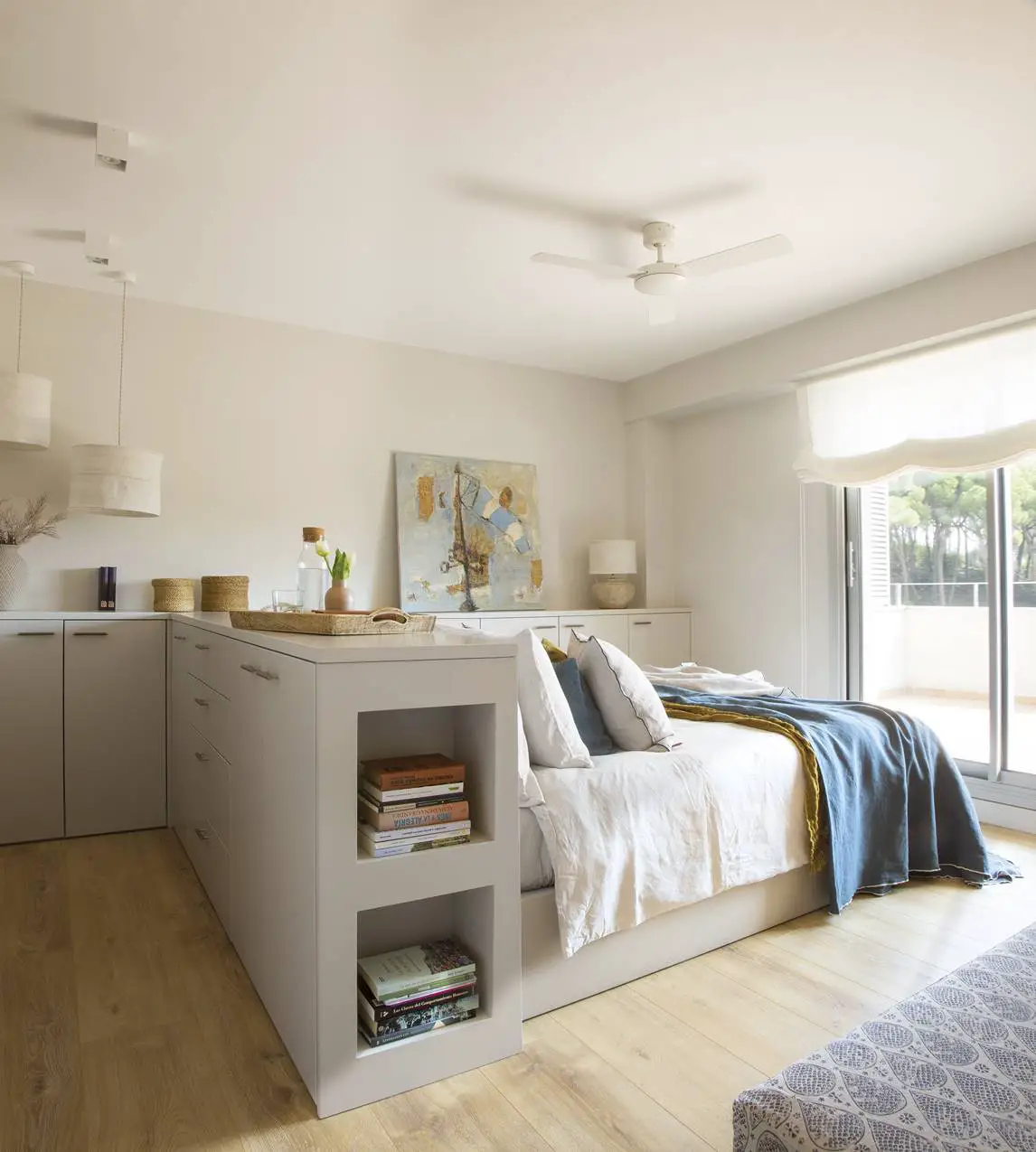 西班牙 140m2 双层公寓，木白色调展现极简魅力-11