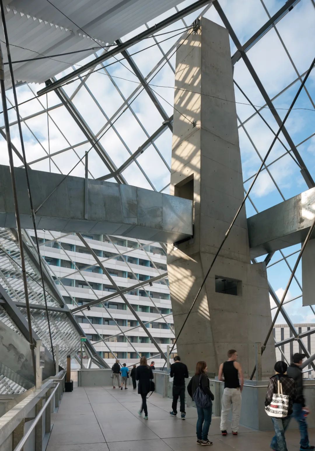 德累斯顿 UFA 电影中心丨德国德累斯顿丨蓝天组-29