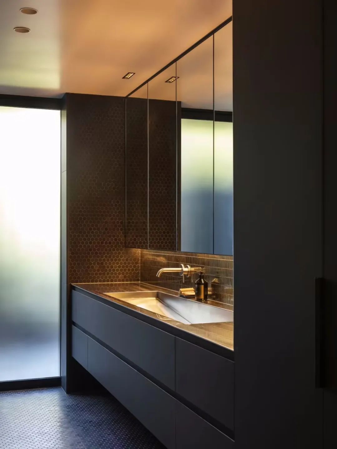 山海之间住宅设计丨新西兰丨Lloyd Hartley Architects-18