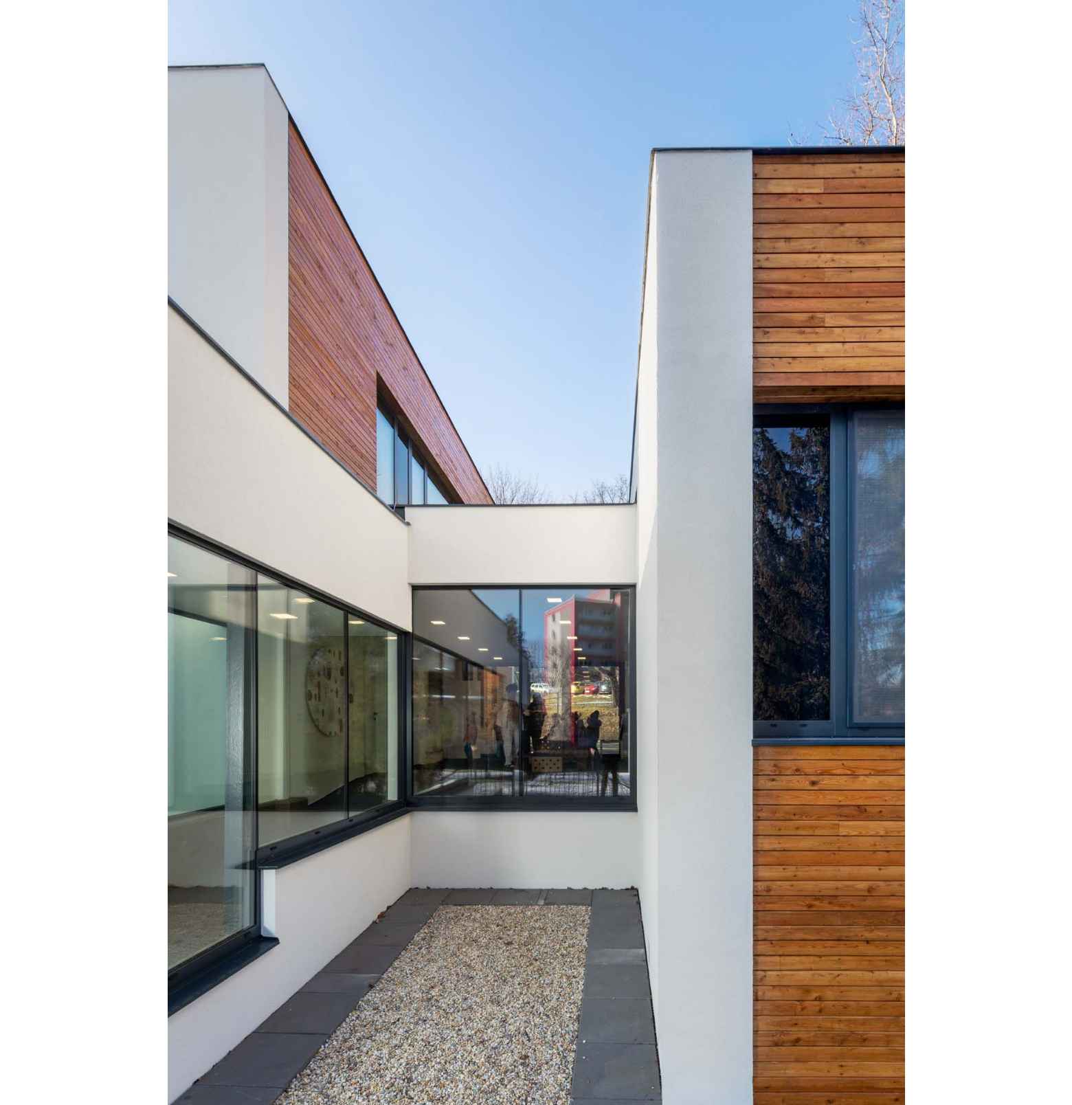 Rekonstrukce fasády MŠ Ignáce Šustaly v Kopřivnici – Mrva.net-19