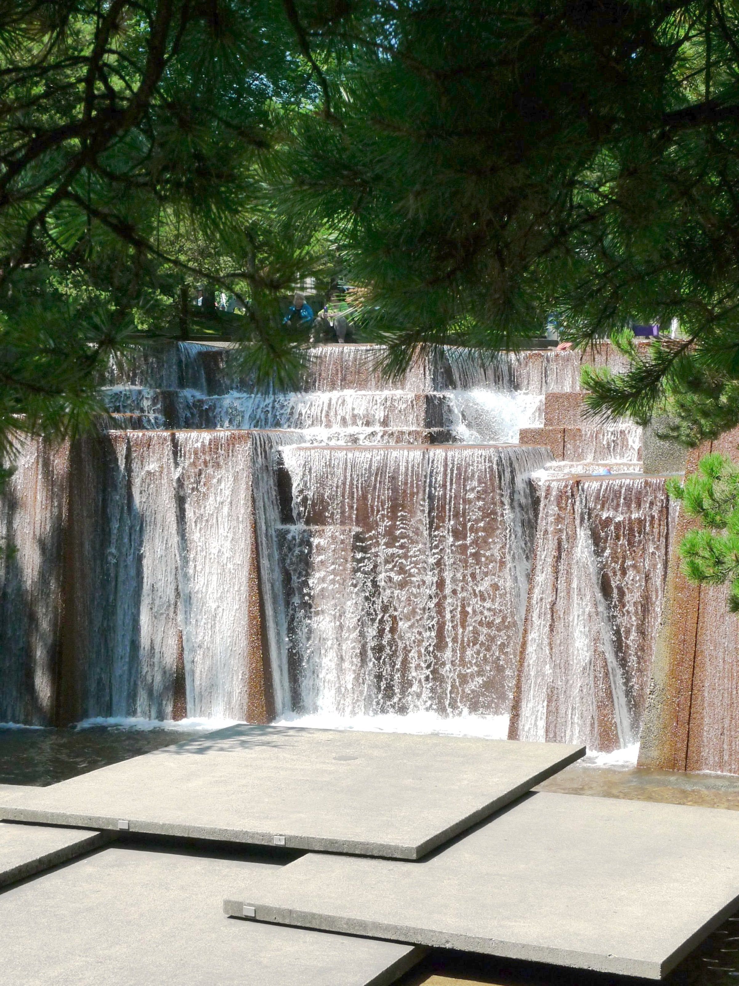 波特兰伊拉·凯勒水景广场——自然与城市的完美融合-15