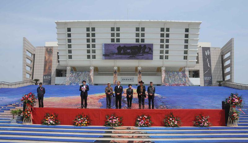 邹本东摄影艺术展-3