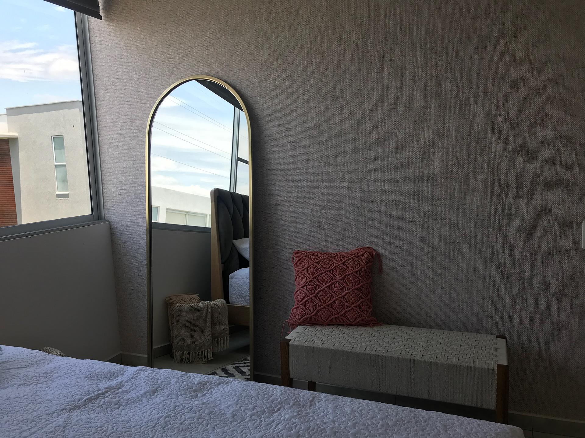 Carmina - Mirror Design-100