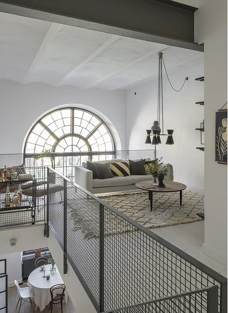 17 世纪瑞典旧厂房惊艳变身，设计师打造独特空中阁楼-11