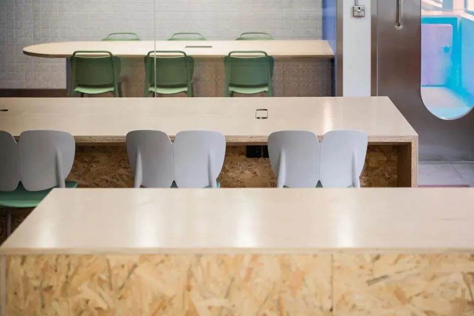 Bwzy Lab | 光与色的游戏室-47