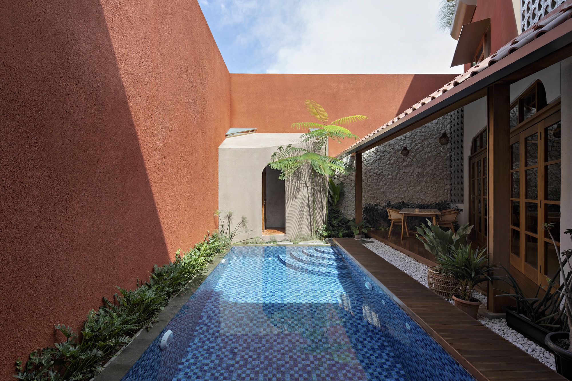 心烦意乱的房子丨印度丨Ismail Solehudin Architecture-37