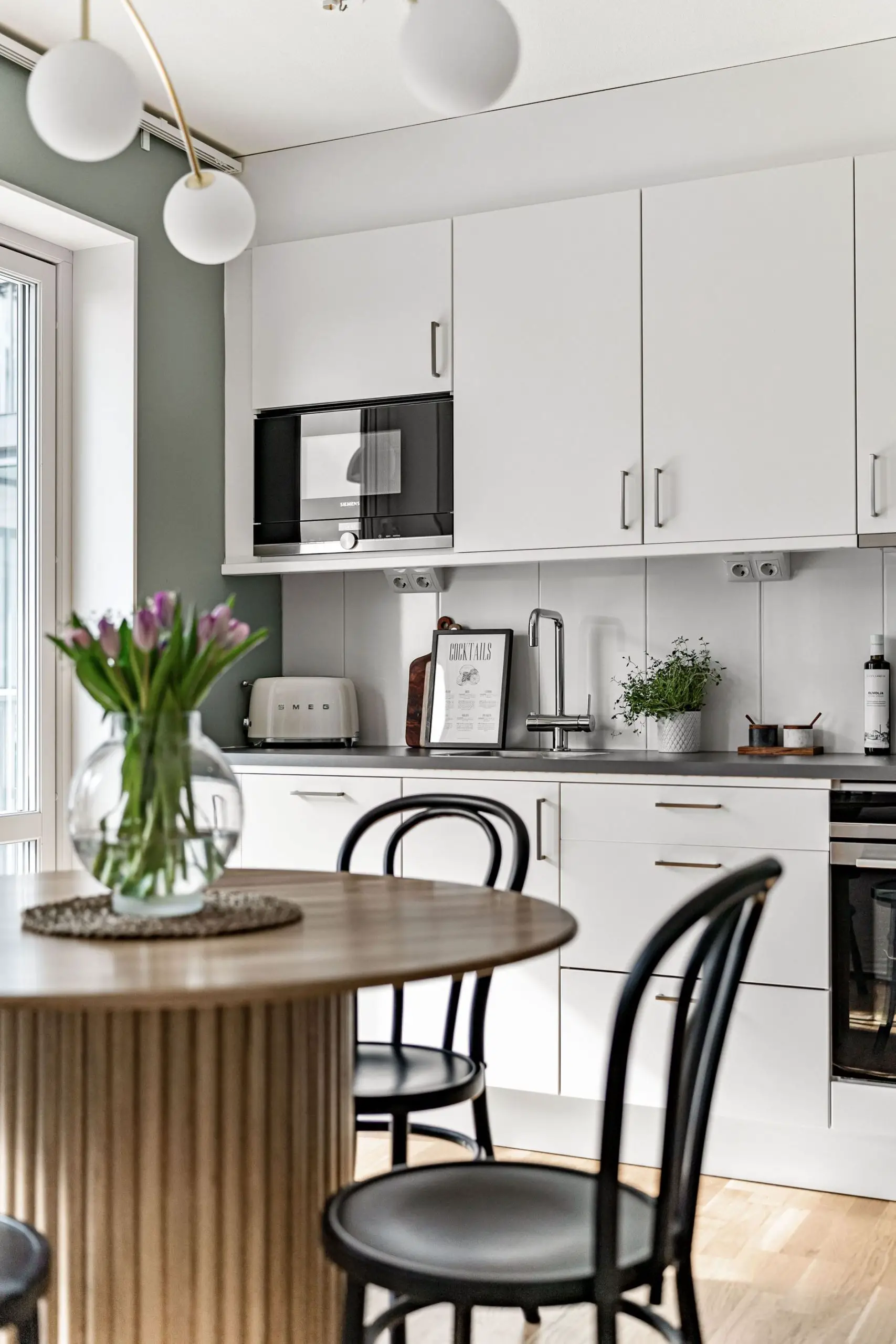 瑞典 34m2 现代工作室,绿意盎然,宽敞明亮-4