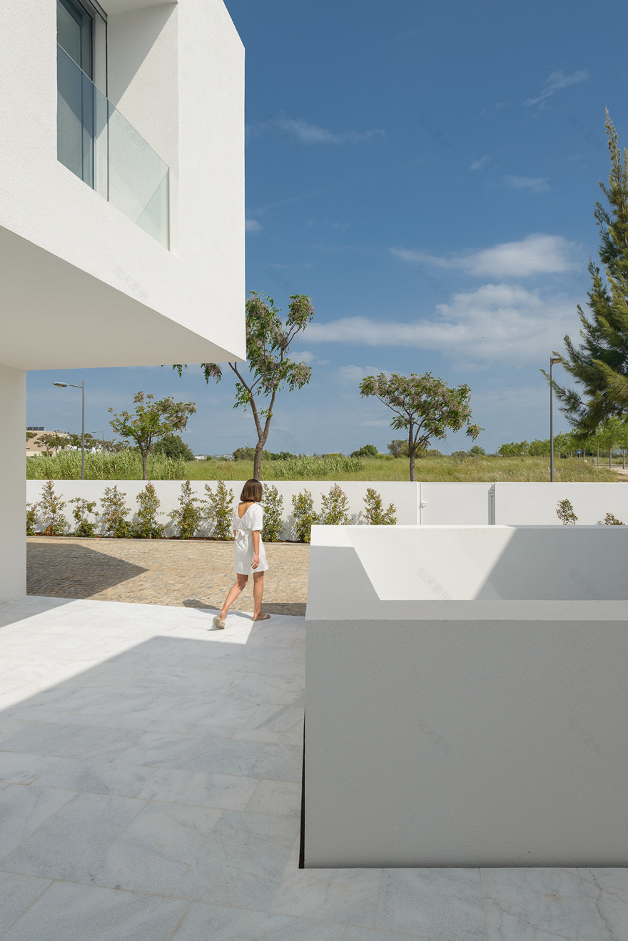 between two white walls-10